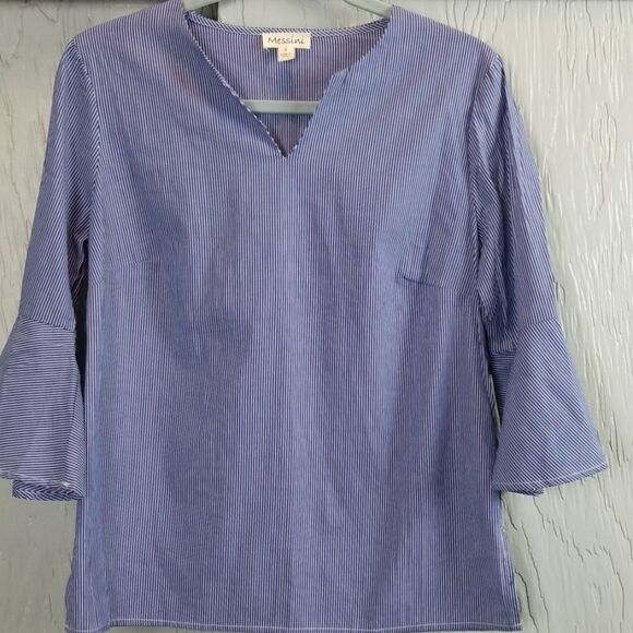 🖤5/$20🖤 NWT.. MESSINI striped top blue & white - Picture 1 of 6